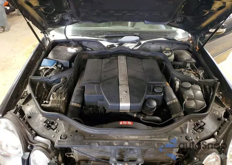 2005 Mercedes-Benz E 320 4Matic z USA, uszkodzony, nr VIN WDBUF82J75X176027